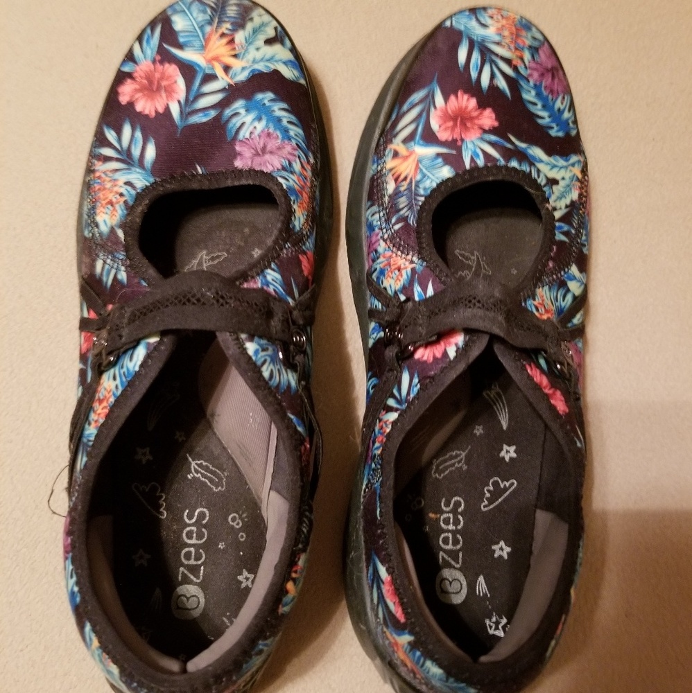 BZee Mary Jane's 9.5